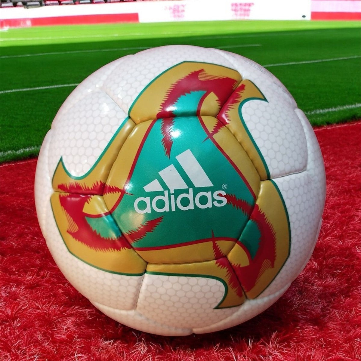 Adidas Fevernova 2002 FIFA World Cup Replica Football – Size 5 | Gold & White Edition